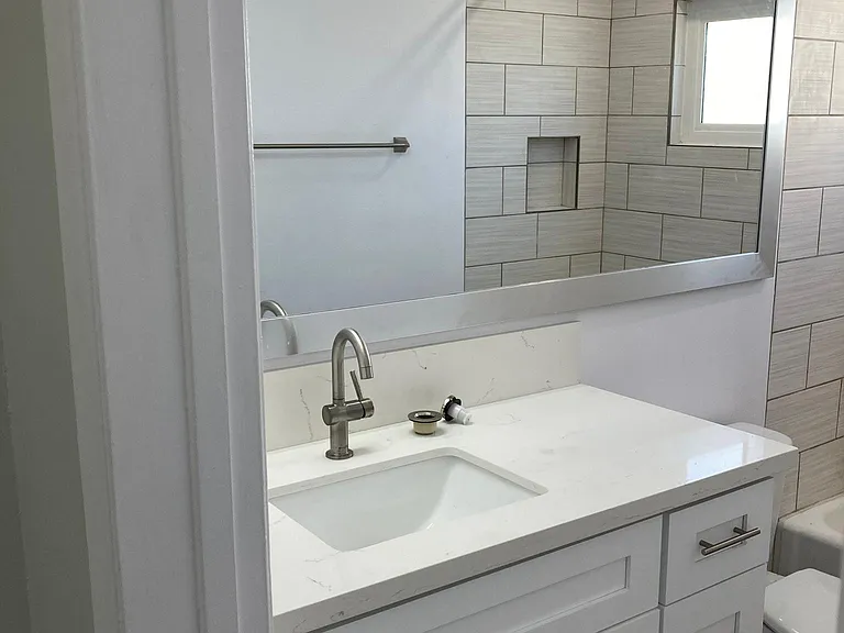 119 N Hayworth Ave #209 — Photo 10