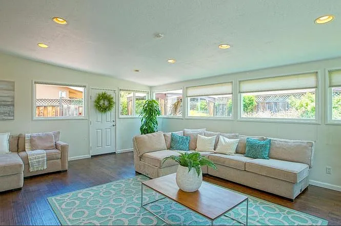 Sun Room 2