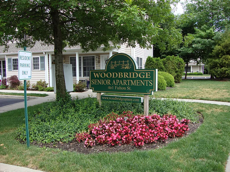 Woodbridge at Farmingdale Apartments — Photo 6