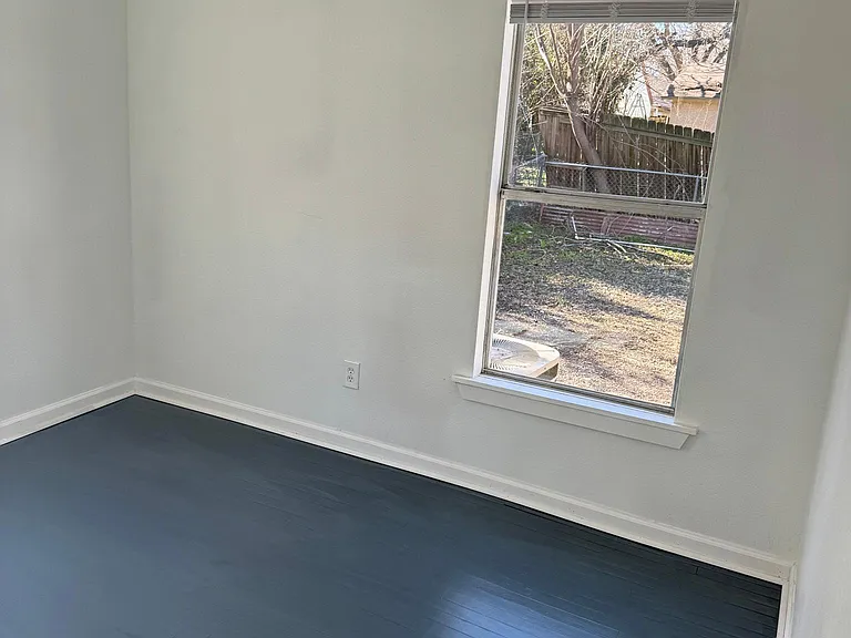616 Tulane St — Photo 8