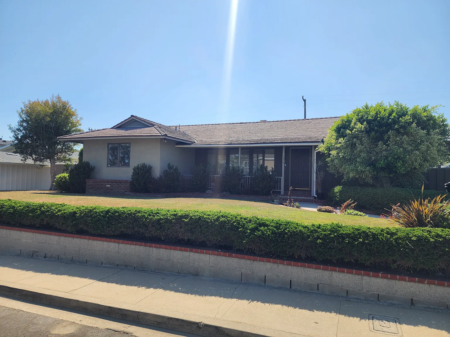 3 bed, 2242 sqft, $8,000 — Photo 1