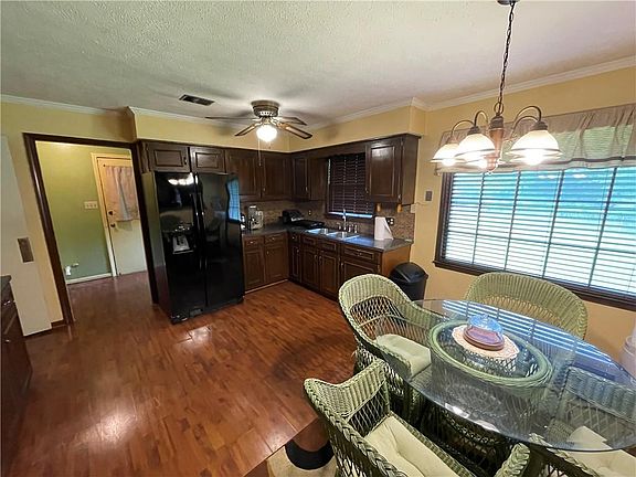 4th image of 411 5th Pl S