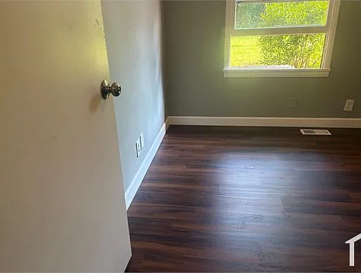3 bed, 1195 sqft, $1,850 — Photo 3