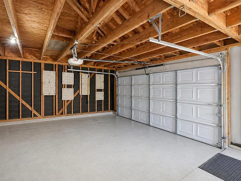 19011 Polo Meadow Dr — Photo 27