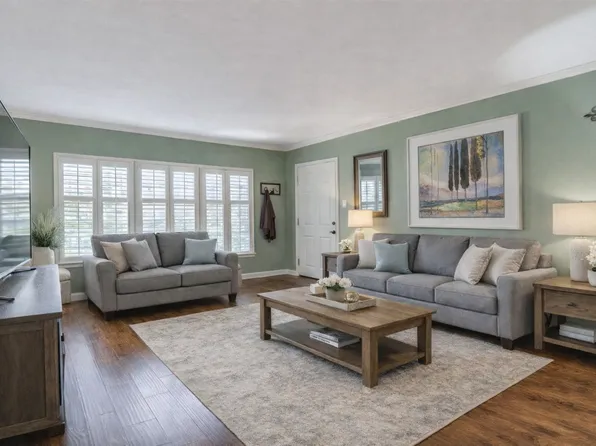 3011 Mahanna Springs Dr APT B, Dallas, TX 75235