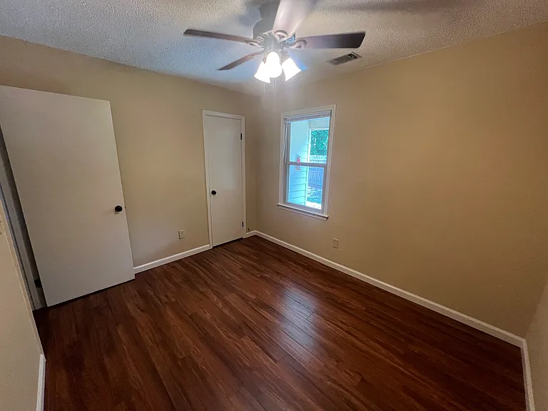 351 Wrenfield Rd #B — Photo 14