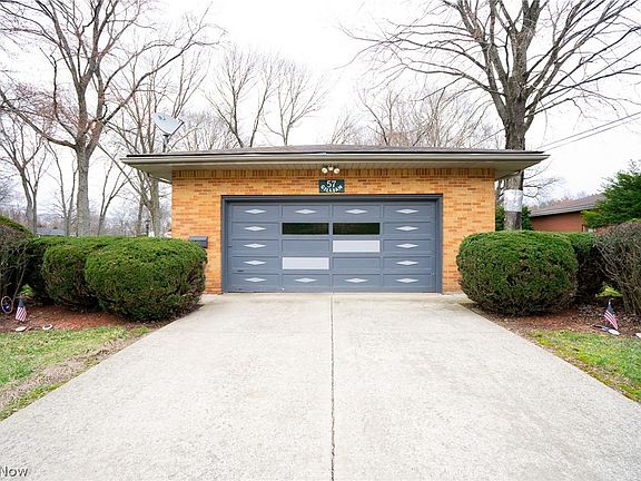 2nd image of 57 Gillian Ln