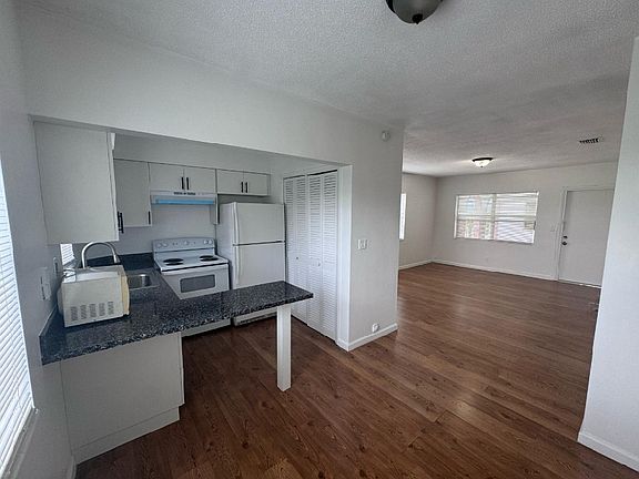 3rd image of 2420 Johnson St #1-301