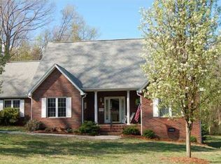 220 W Church St, Mocksville, NC 27028