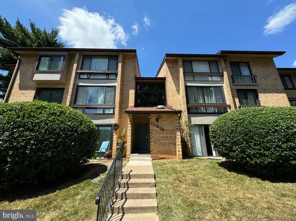 10218 Bushman Dr APT 124, Oakton, VA 22124