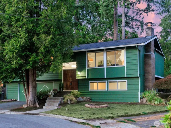 12822 NE 68th Street, Kirkland, WA 98033