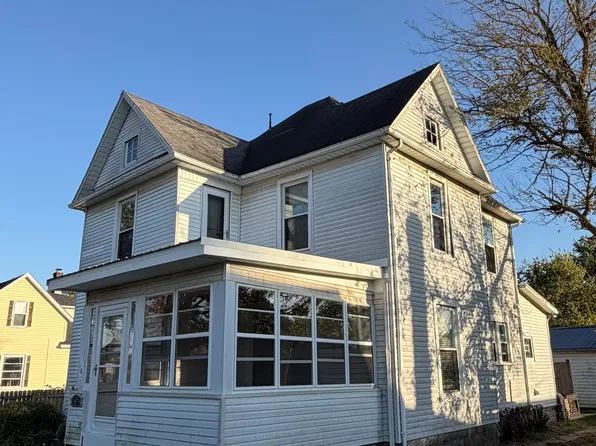 1705 S E St, Elwood, IN 46036