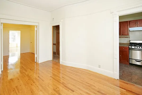 Rented by Jenefer Joseph & Associates | media 35