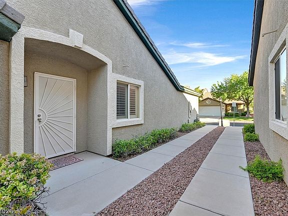 3rd image of 10234 Birch Bluff Ln