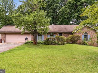 734 Old Tucker Rd, Stone Mountain, GA 30087