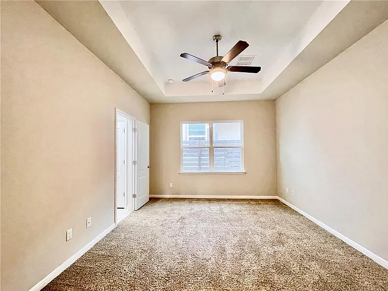 710 Coconut Grove St — Photo 19
