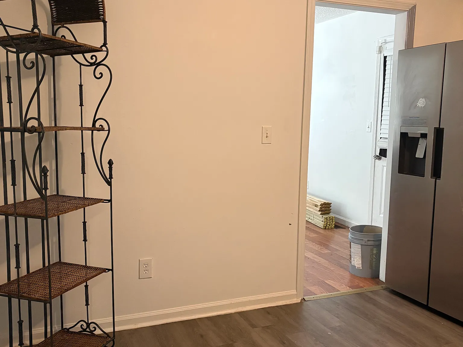 4 bed, 1800 sqft, $2,500 — Photo 3