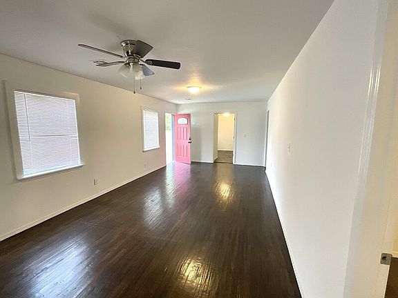 2nd image of 2714 E Newton Pl