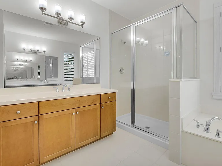 15205 Seaglass Terrace Ln — Photo 33