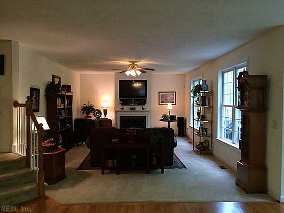 5th image of 22313 Graystone Dr