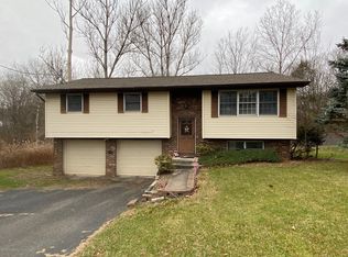 643 Edella Rd #L-19, Clarks Summit, PA 18411