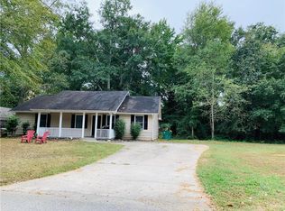 162 Melrose St, Winder, GA 30680