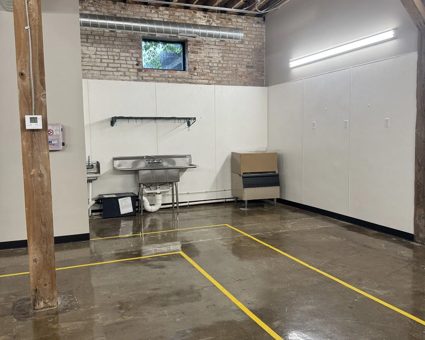 Studio, 1.0 bath, 2220 sqft, $2,350 — Photo 3