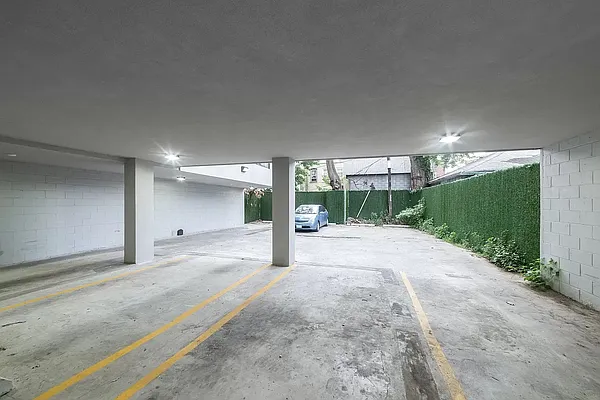 Rented by Twin Group | media 33