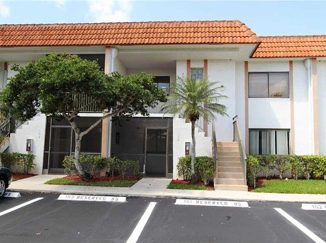 1st image of 435 Lakeview Dr APT 103