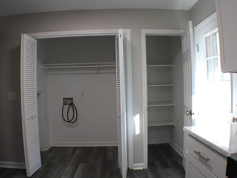4260 Worth St NW — Photo 4