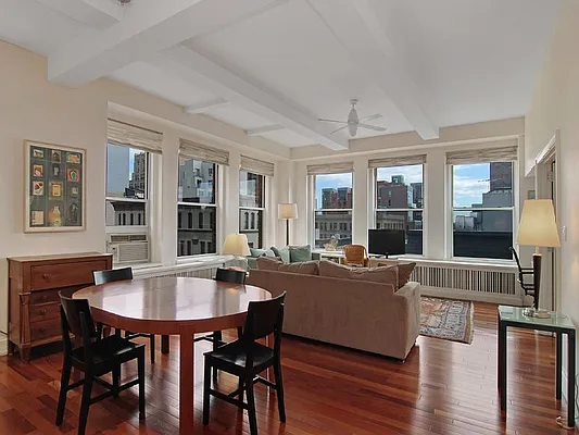 Sold by Sotheby's International Realty | media 31