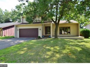 6781 Shingle Creek Dr N, Brooklyn Park, MN 55445