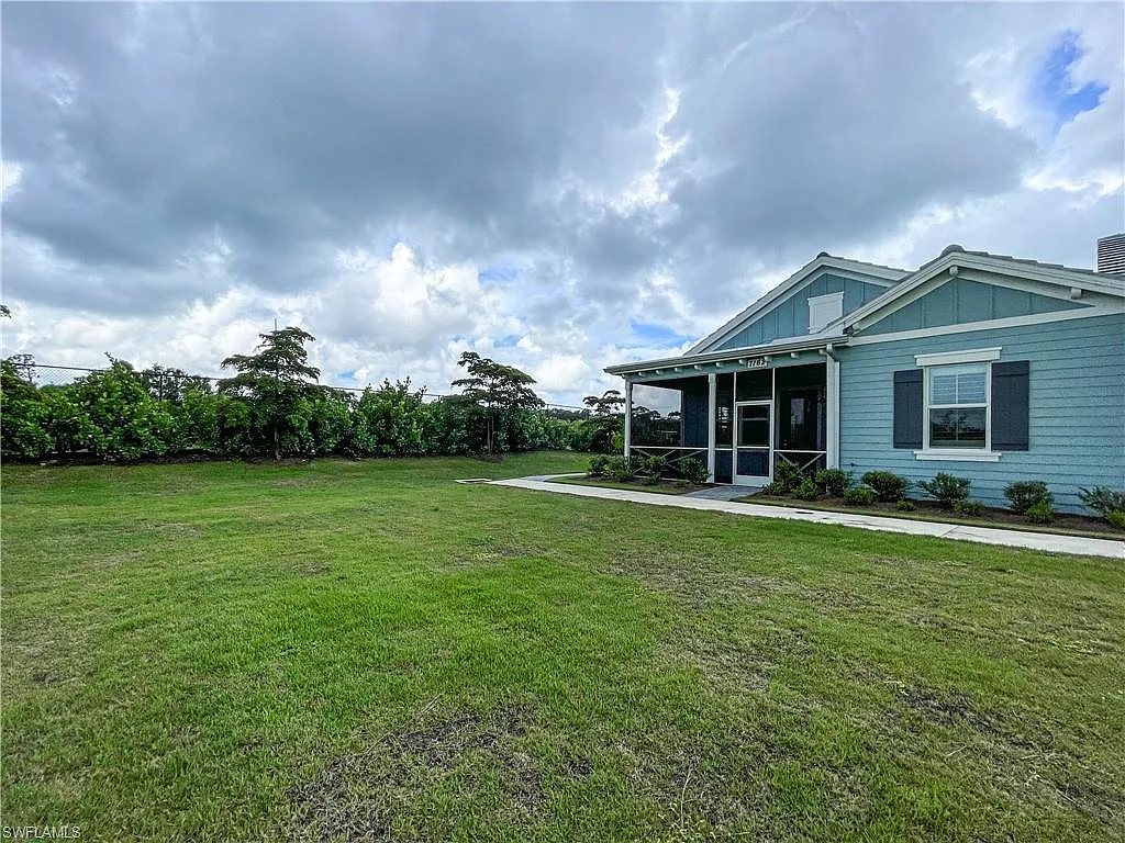 2 bed, 2.0 bath, 1482 sqft, $8,500 — Photo 3