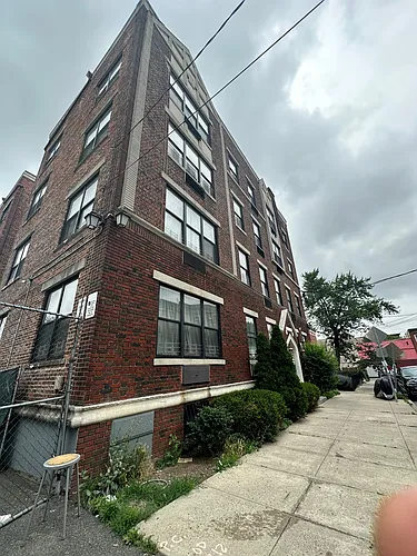12 Park St #23 Photo 1