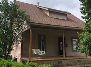 625 Gillette Ave, Cresco, IA 52136