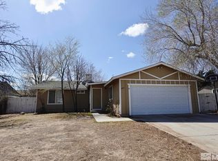 385 Sierra St, Fernley, NV 89408