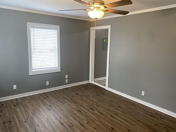 2nd image of 3932 Brookmont Dr