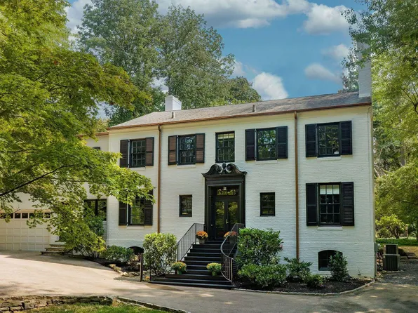 22 W Bells Mill Rd, Philadelphia, PA 19118