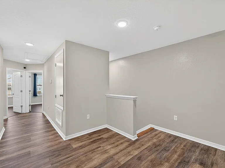3842 Hampstead Ln — Photo 26