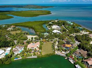 25 Cardinal Ln, Ocean Reef, FL 33037