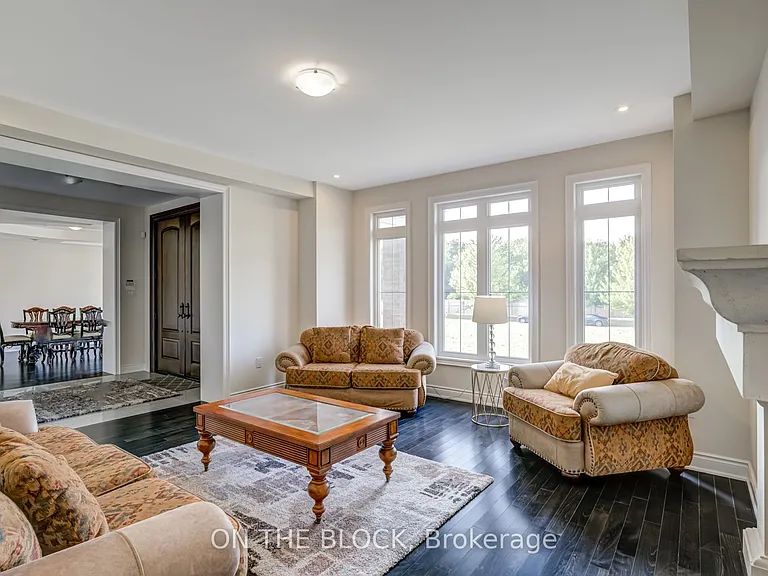 24 Whitewood Dr — Photo 38