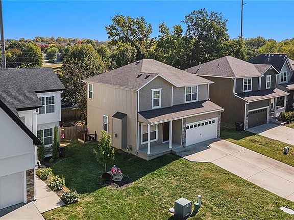 4th image of 4401 Ironwood Dr