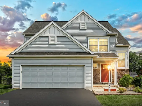 3300 Jodi Ln, Dover, PA 17315