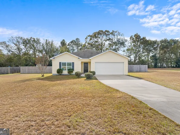 160 Sandalwood Cir, Statesboro, GA 30458