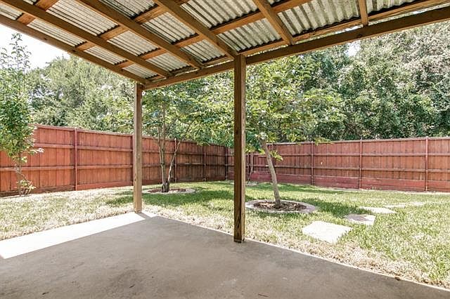 2nd image of 3813 Alder Trl