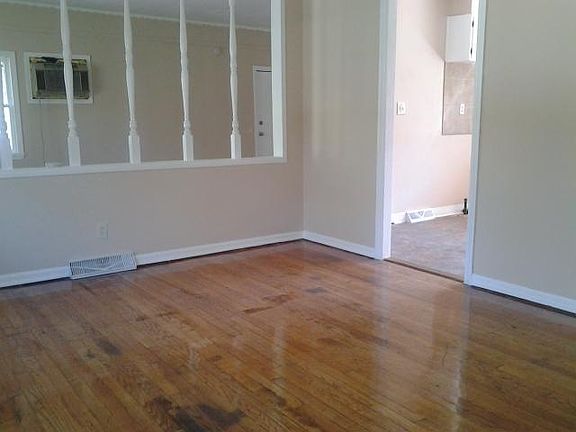 4th image of 9133 E 43rd St