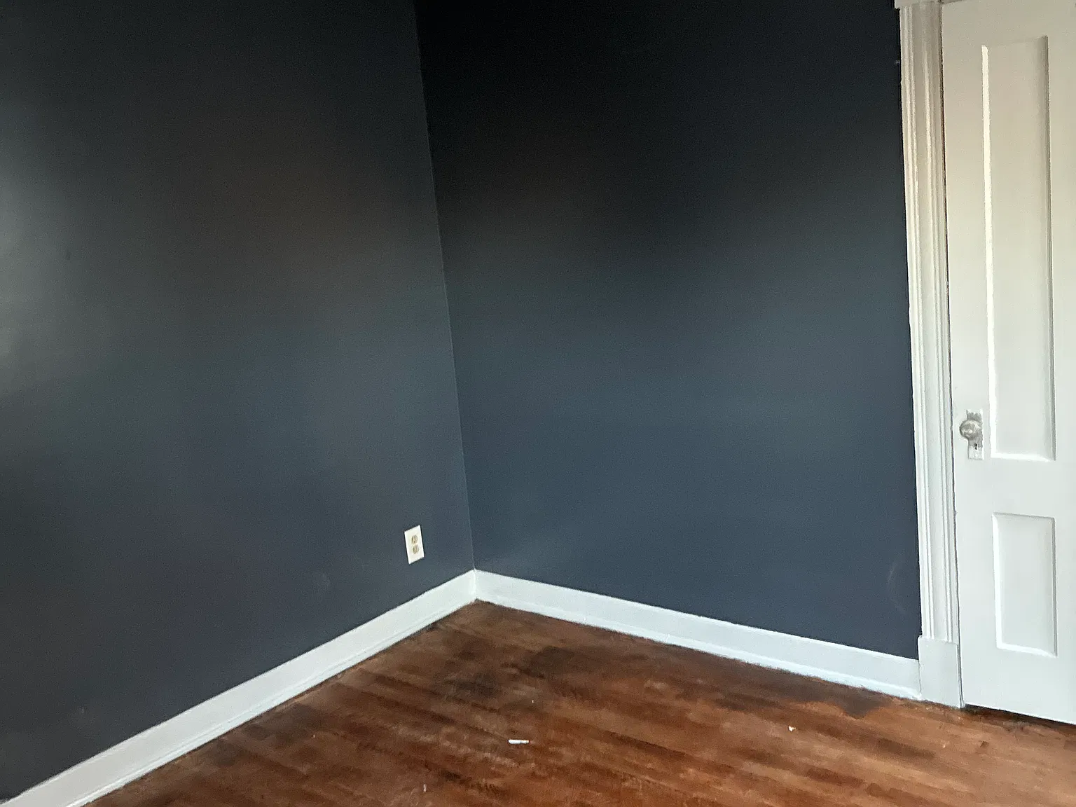 3 bed, $2,000 — Photo 2
