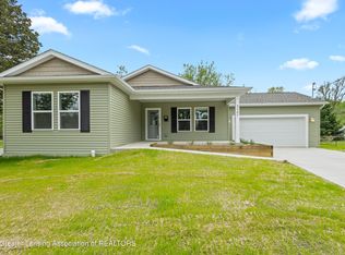 2107 Reo Rd, Lansing, MI 48910