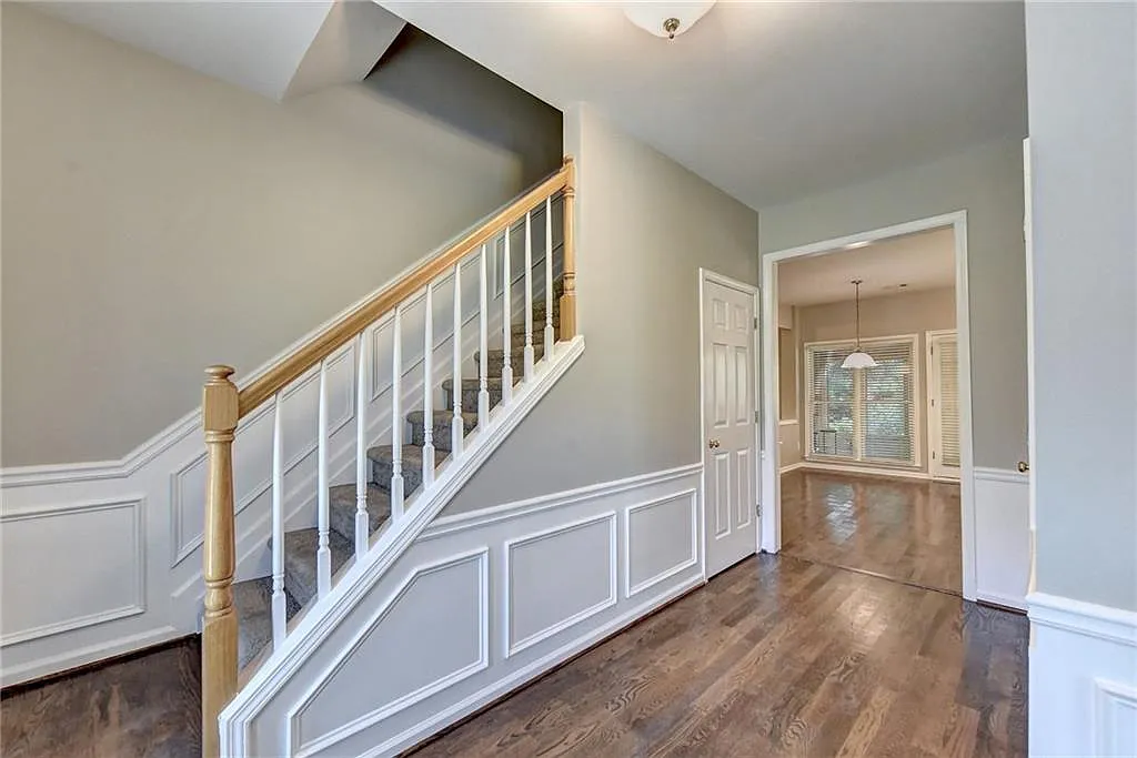 4 bed, 2.5 bath, 2184 sqft, $2,950 — Photo 4