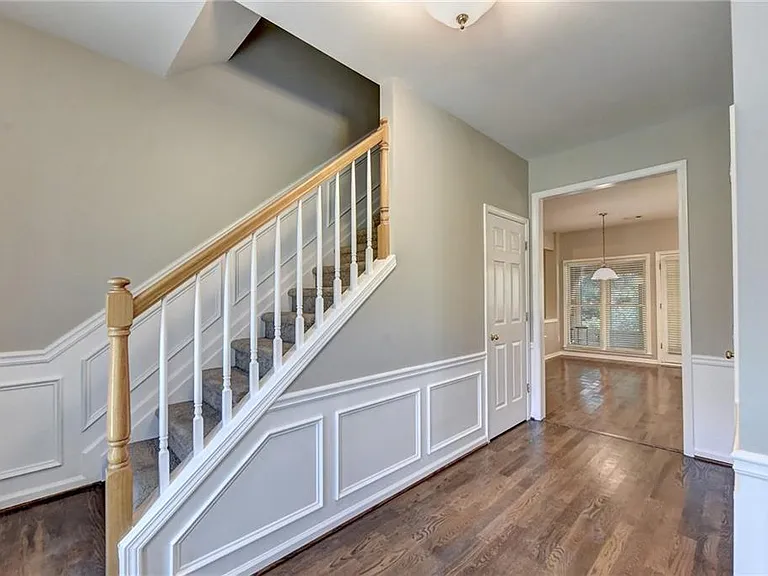 7470 Brookwood Way — Photo 4